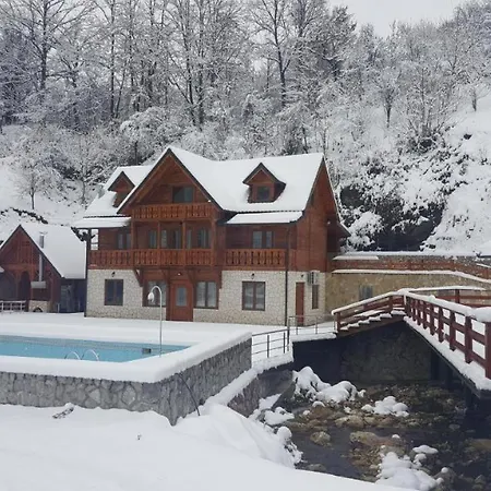Guest house Izvor Bazeni Vrela *